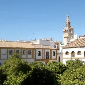 apartamentos-en-la-plaza-doa-elvira-7.es-andalucia.com/